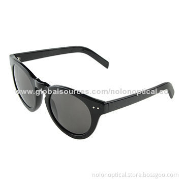 Acetate sun glasses with high quality, polarized lens in black color
